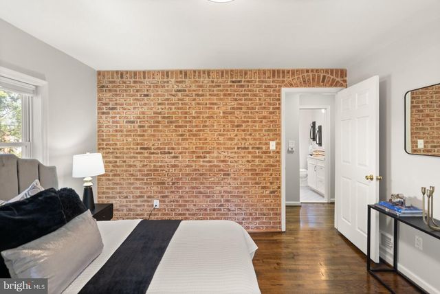 2314 VICTORY DR, Alexandria, VA 22303