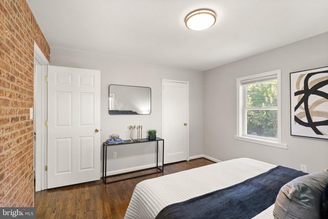 2314 VICTORY DR, Alexandria, VA 22303