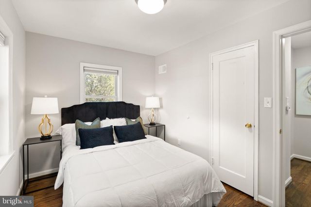 2314 VICTORY DR, Alexandria, VA 22303