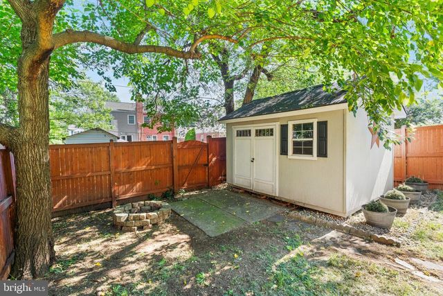 2314 VICTORY DR, Alexandria, VA 22303