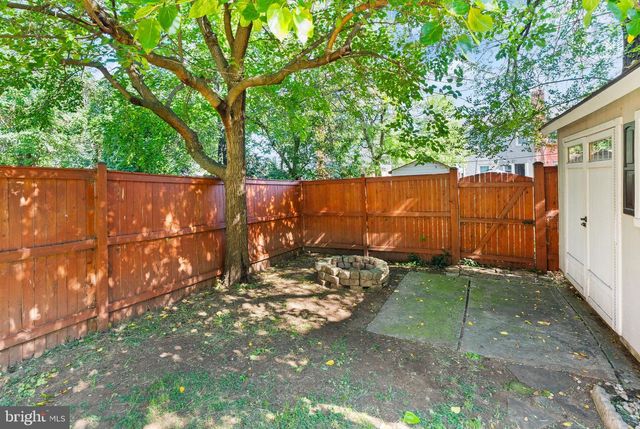 2314 VICTORY DR, Alexandria, VA 22303