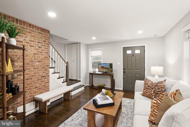 2314 VICTORY DR, Alexandria, VA 22303