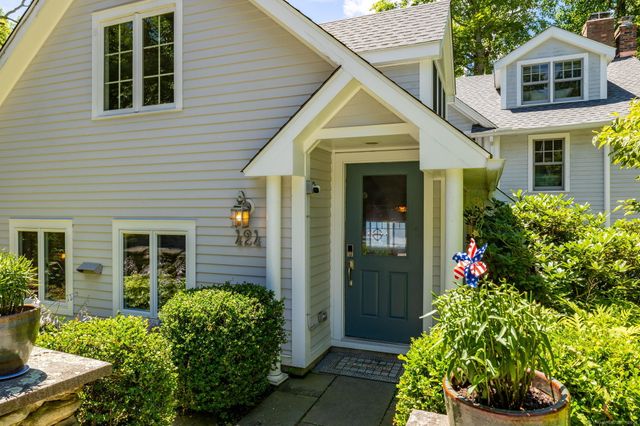 424 East Wakefield Boulevard, Winchester, CT 06098