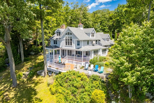 424 East Wakefield Boulevard, Winchester, CT 06098