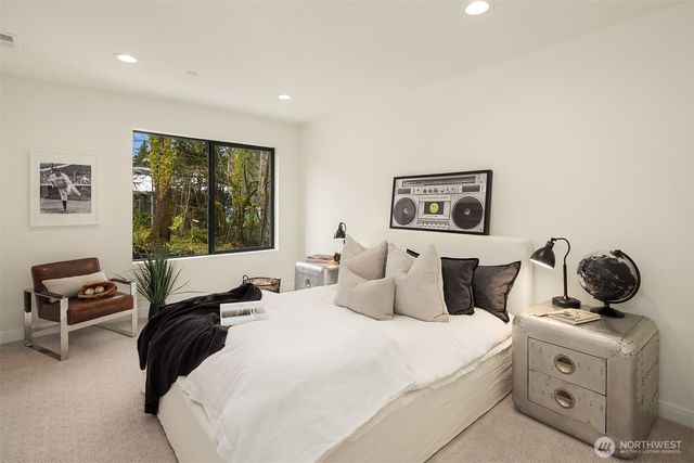 11315 113th Place NE, Kirkland, WA 98033