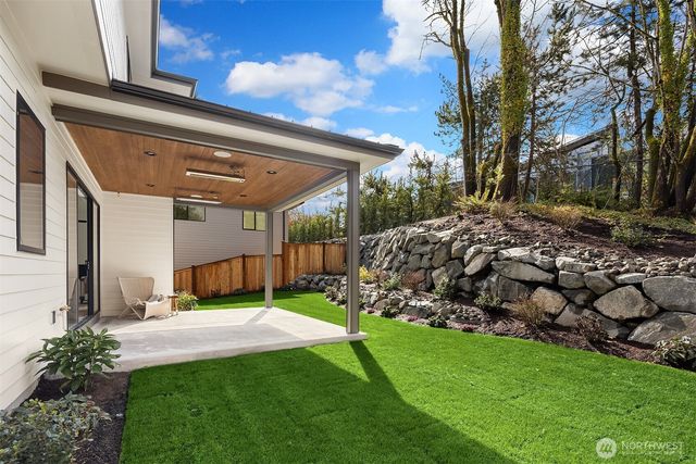 11315 113th Place NE, Kirkland, WA 98033