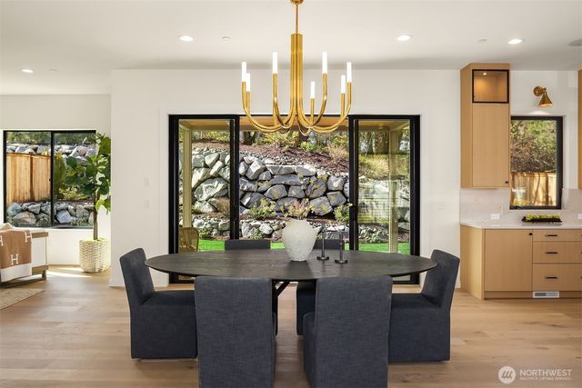 11315 113th Place NE, Kirkland, WA 98033