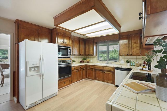5107 Virtue Arc Dr, Stockton, CA 95207