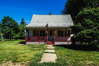 10 Pine St, Templeton, MA 01436