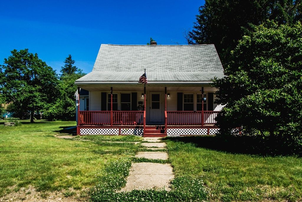10 Pine St, Templeton, MA 01436