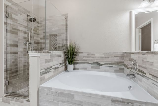 9804 Clocktower Court, Plano, TX 75025