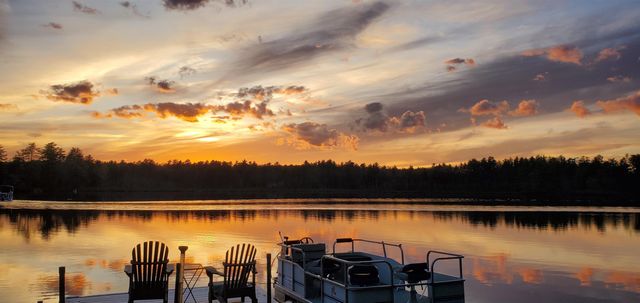 22 Hemlock Circle, Sandown, NH 03873