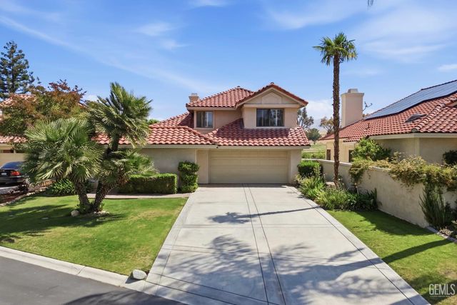 5517 Muirfield Drive, Bakersfield, CA 93306