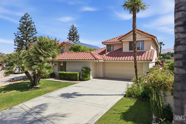 5517 Muirfield Drive, Bakersfield, CA 93306