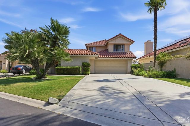 5517 Muirfield Drive, Bakersfield, CA 93306