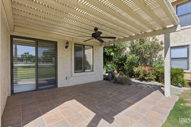 5517 Muirfield Drive, Bakersfield, CA 93306