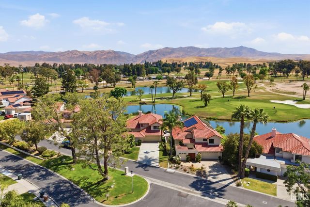 5517 Muirfield Drive, Bakersfield, CA 93306