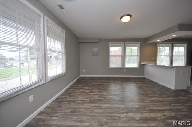 502 S Linn Avenue, Wentzville, MO 63385