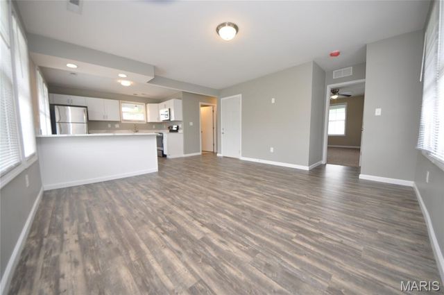 502 S Linn Avenue, Wentzville, MO 63385