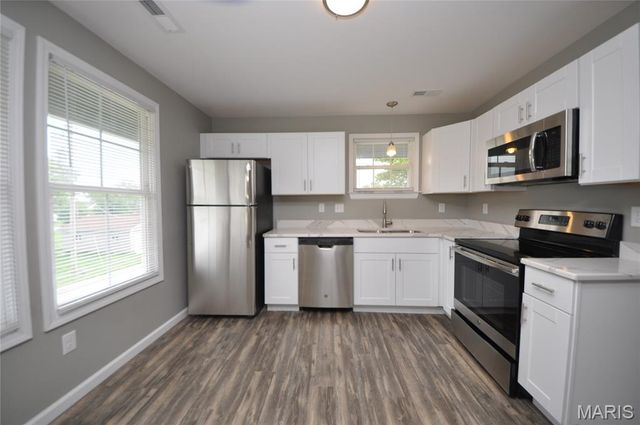 502 S Linn Avenue, Wentzville, MO 63385
