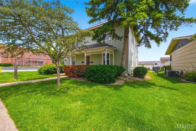 502 S Linn Avenue, Wentzville, MO 63385