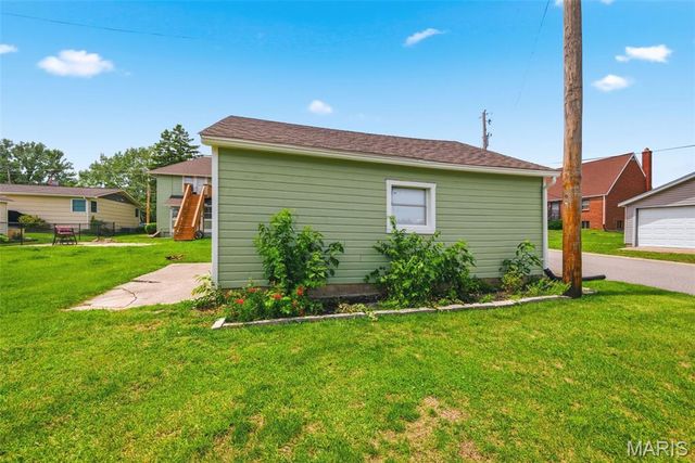 502 S Linn Avenue, Wentzville, MO 63385