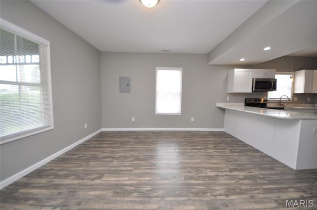 502 S Linn Avenue, Wentzville, MO 63385