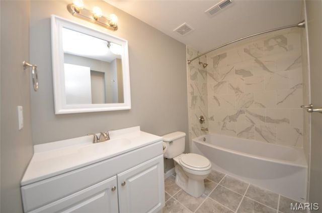 502 S Linn Avenue, Wentzville, MO 63385
