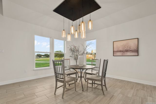 100 W MEDIUM MEADOW DR, Lytle, TX 78052