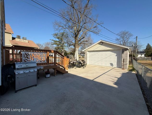 4823 S 6th St, Louisville, KY 40214