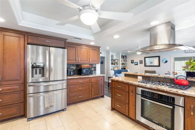 30198 La Primavera, Temecula, CA 92592