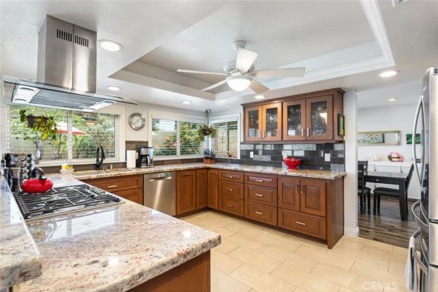 30198 La Primavera, Temecula, CA 92592