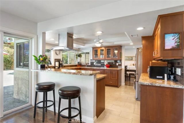 30198 La Primavera, Temecula, CA 92592