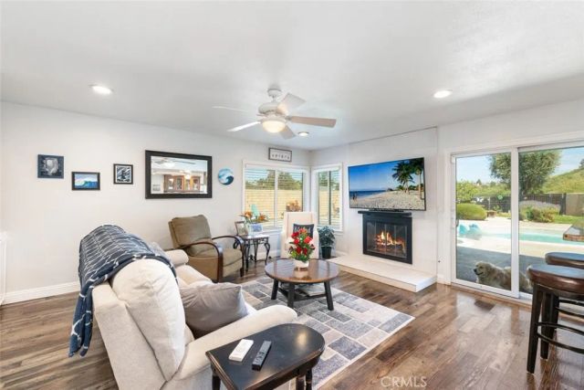 30198 La Primavera, Temecula, CA 92592