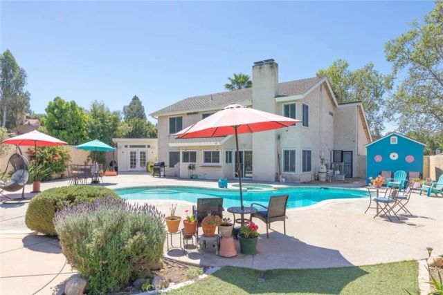 30198 La Primavera, Temecula, CA 92592