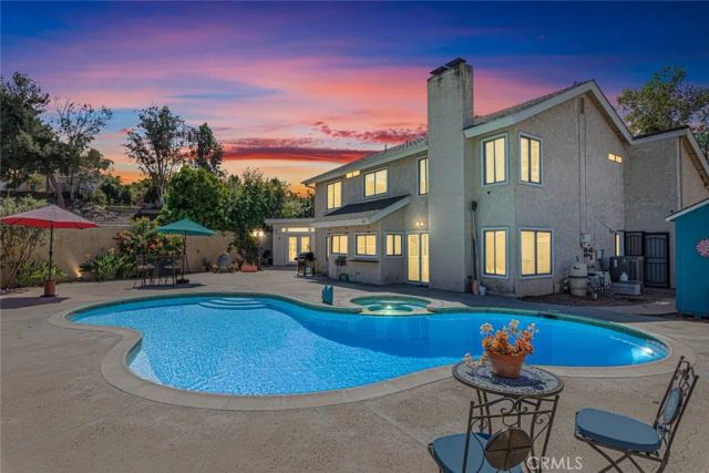 30198 La Primavera, Temecula, CA 92592