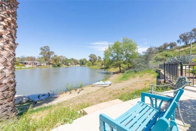 30198 La Primavera, Temecula, CA 92592