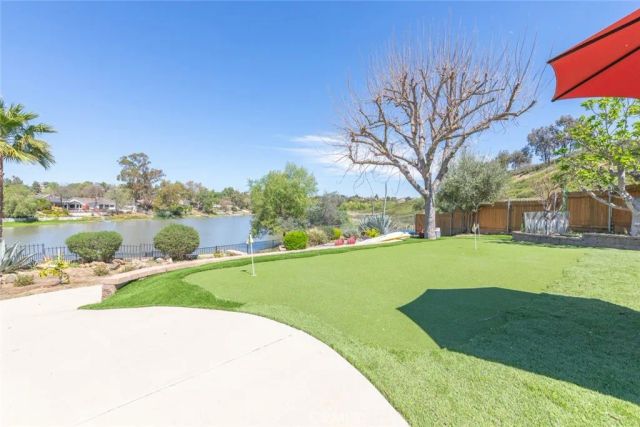 30198 La Primavera, Temecula, CA 92592