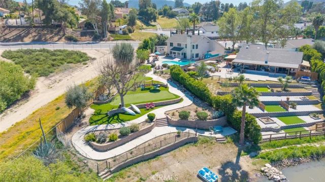 30198 La Primavera, Temecula, CA 92592