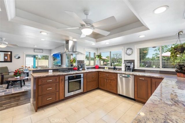 30198 La Primavera, Temecula, CA 92592