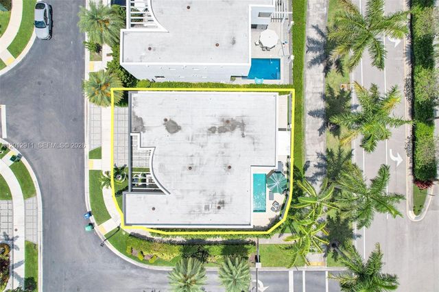 7509 NW 99th Ave, Doral, FL 33178
