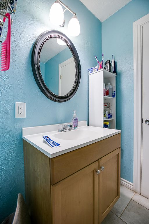 Image 18 of property listing at 405 W 18th Street, Robert Lee, TX 76945