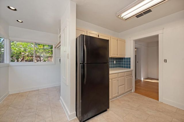 3717 M St, Sacramento, CA 95816