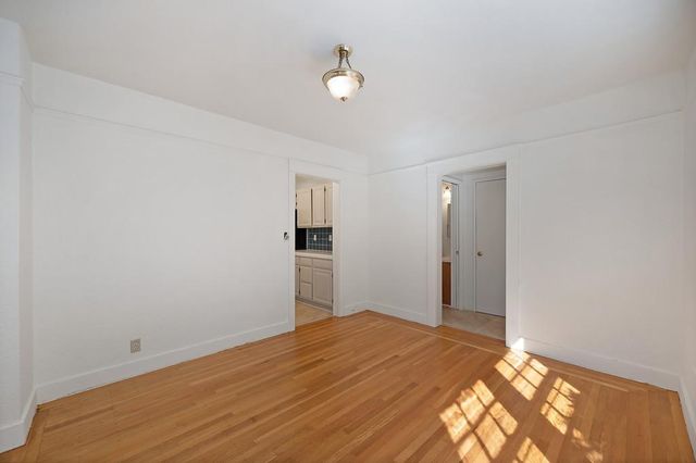 3717 M St, Sacramento, CA 95816