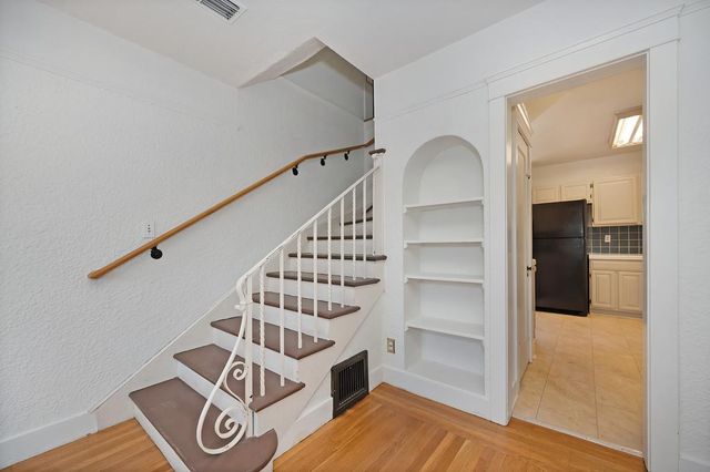 3717 M St, Sacramento, CA 95816