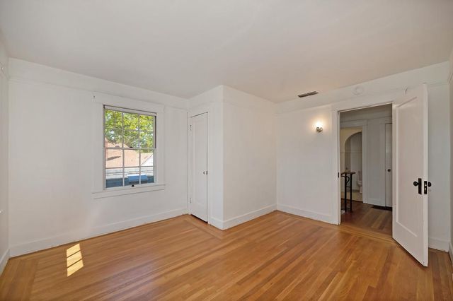 3717 M St, Sacramento, CA 95816