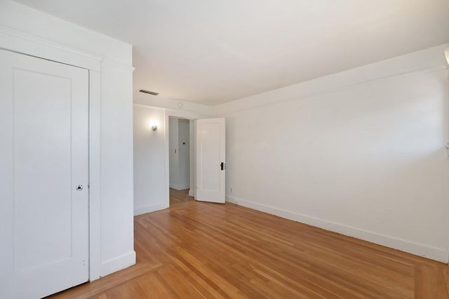 3717 M St, Sacramento, CA 95816