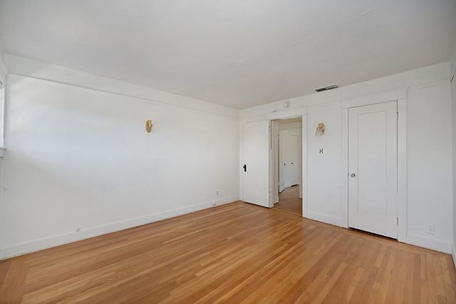 3717 M St, Sacramento, CA 95816