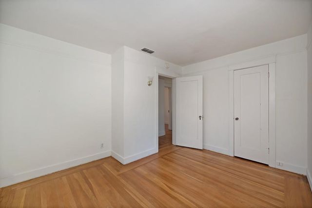 3717 M St, Sacramento, CA 95816