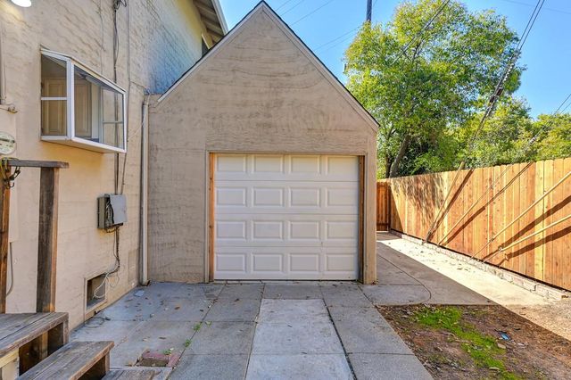3717 M St, Sacramento, CA 95816